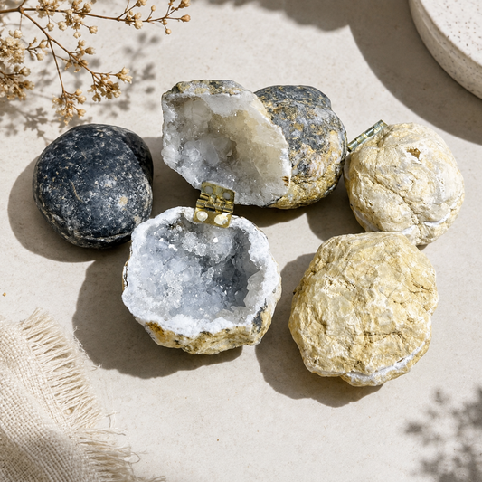 Natural Geode Ring Storage Box | Crystal Cleansing Container, Crystal Specimen Decor