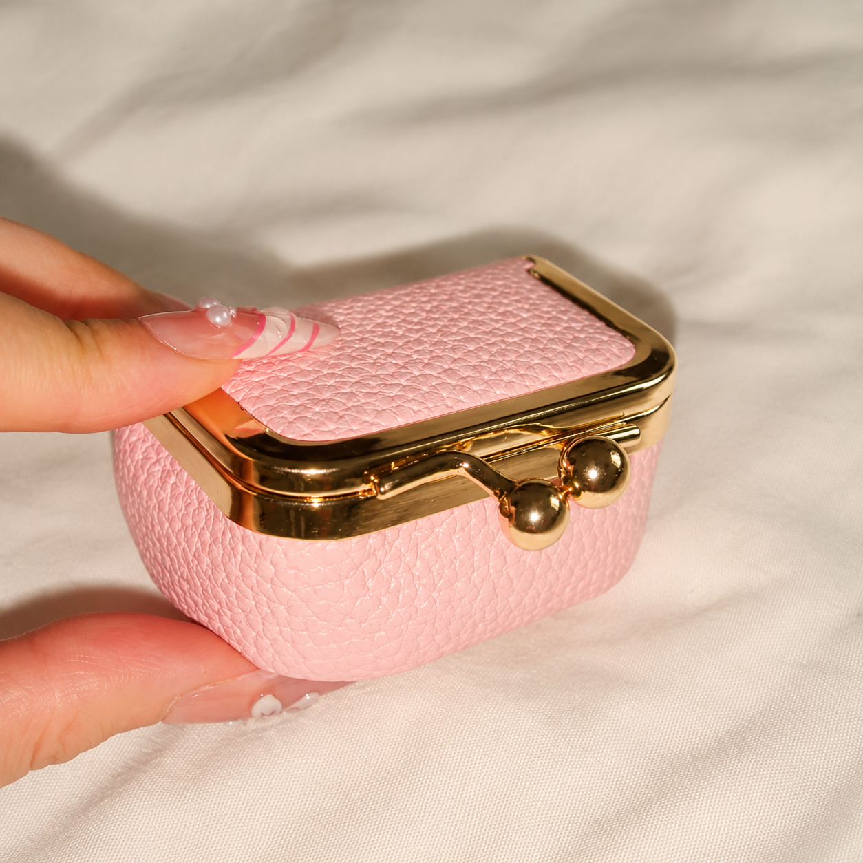 New Retro Mini Polka‑Dot Kiss‑Lock Purse, Portable Jewelry & Coin Pouch for Rings Earrings Necklaces
